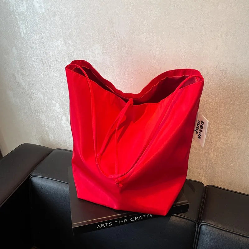 Minimalist Tote Bucket Bag – Large Capacity, Retro Style for Women