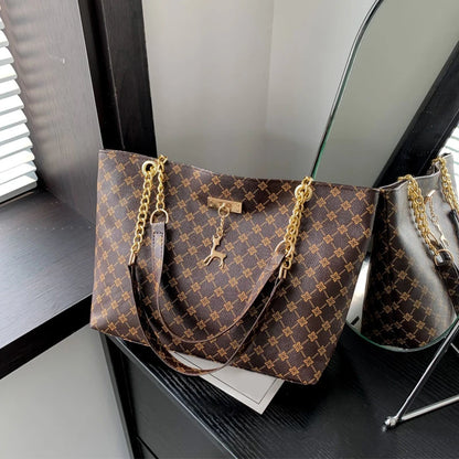 Soft leather tote bag – Large capacity with accessories