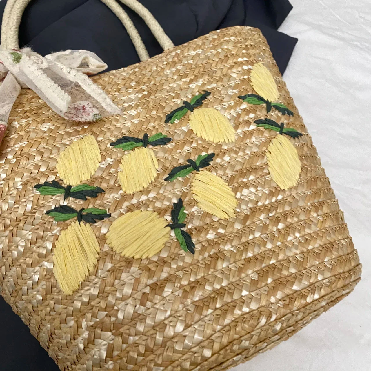 Sac de Plage en Paille Fait Main – Brodé & Bohème | Sac À Épaule Grande Capacité | Panier Rotin Été | S, M & L